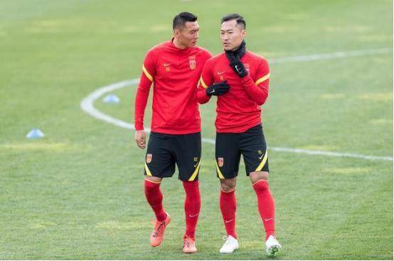 天天盈球-吴曦：承担队长职责团结球队 做好40强赛困难准备